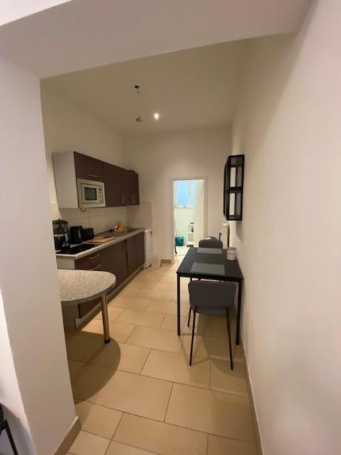 Studio Apartment Im Palais Fleur Blanche Потсдам Екстер'єр фото